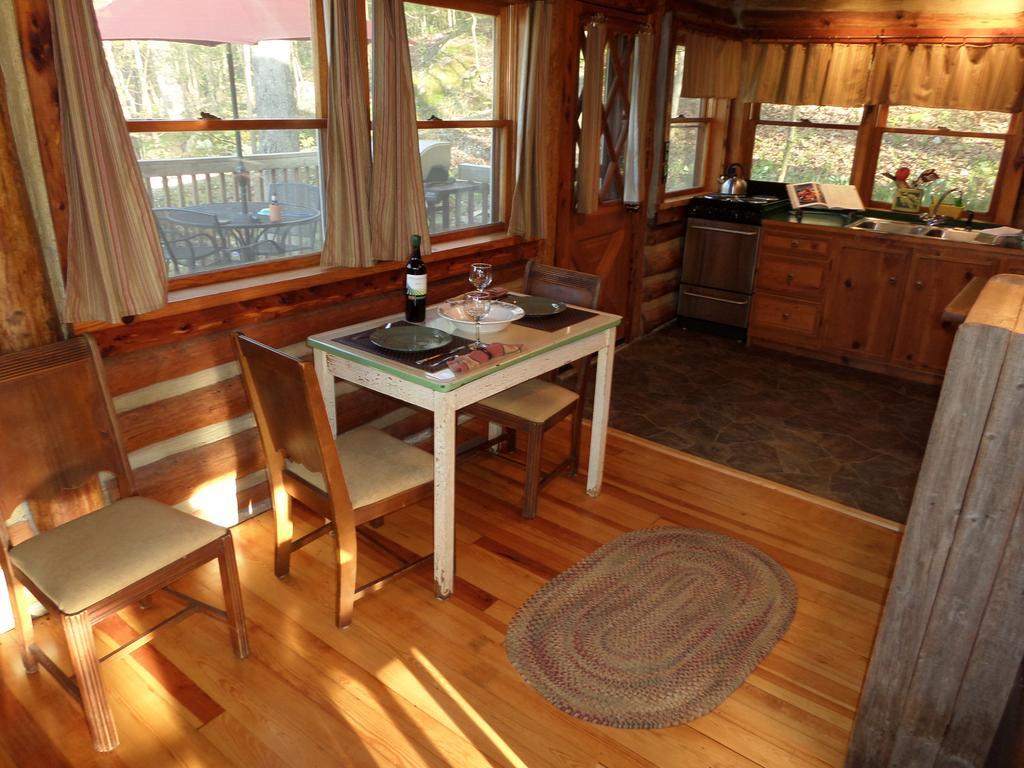 Lake Lucerne Treehouse Eureka Springs Exterior foto