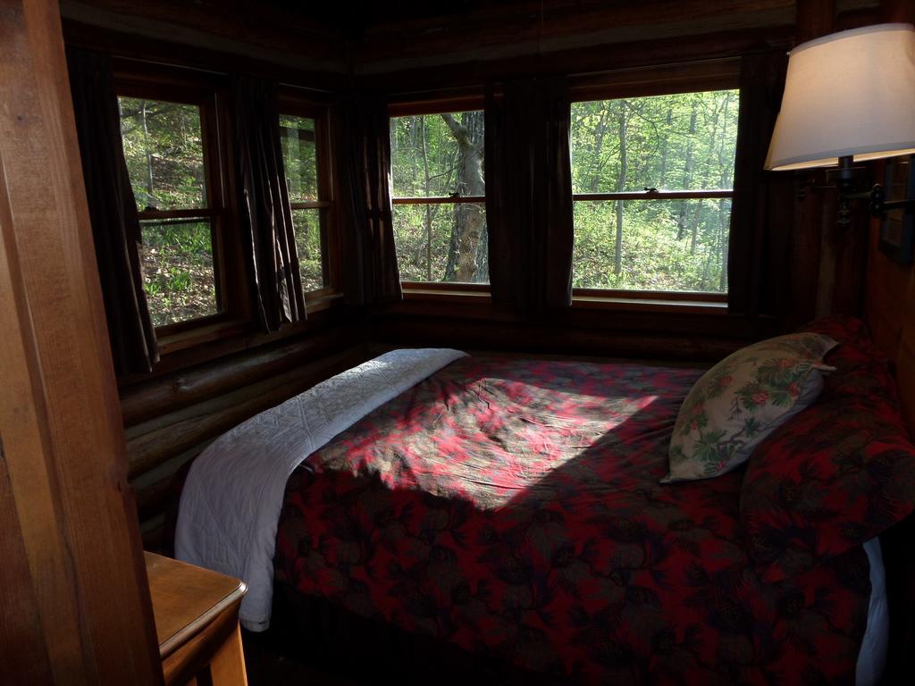 Lake Lucerne Treehouse Eureka Springs Exterior foto