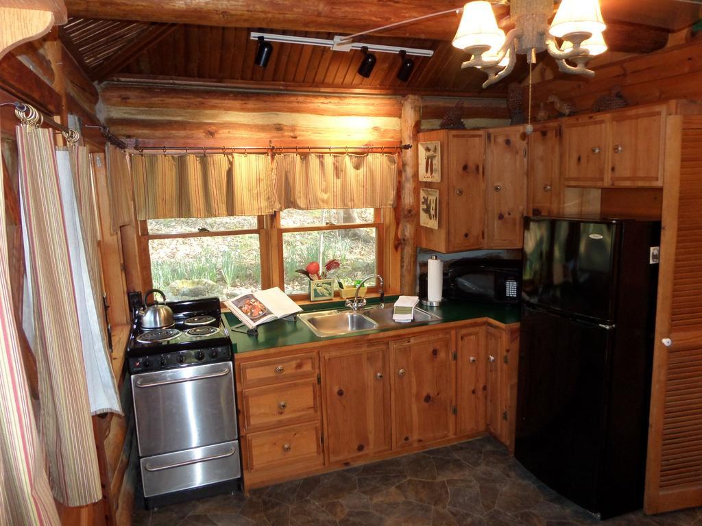 Lake Lucerne Treehouse Eureka Springs Exterior foto