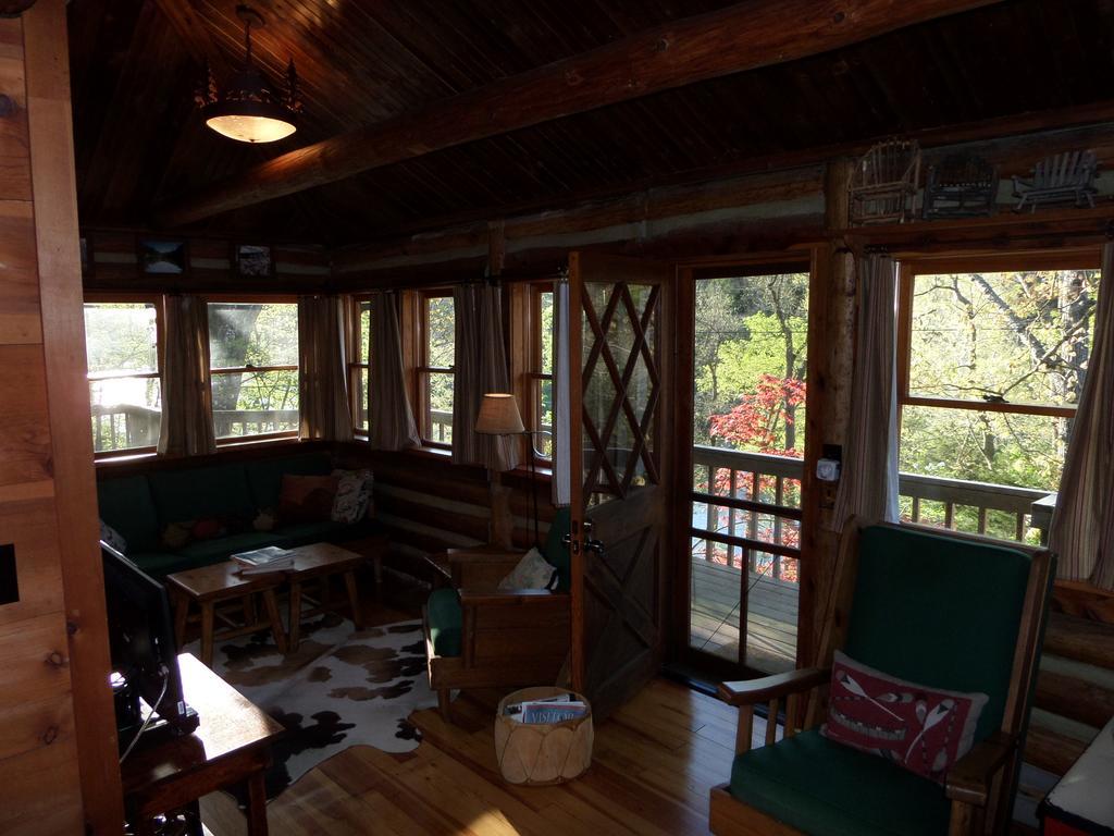 Lake Lucerne Treehouse Eureka Springs Exterior foto