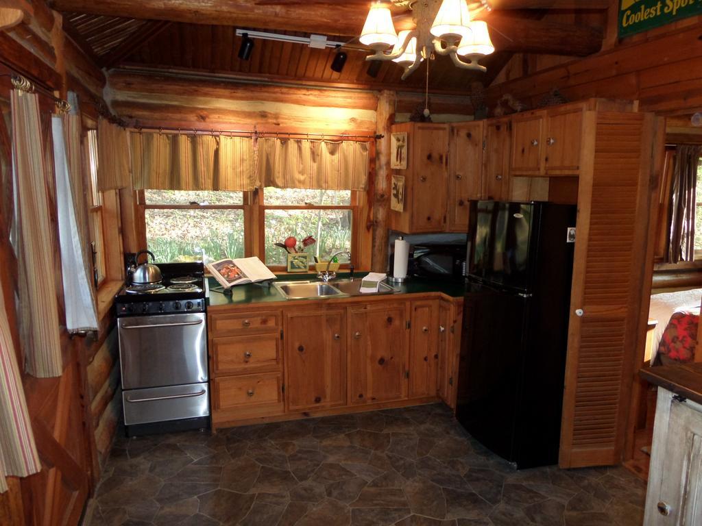 Lake Lucerne Treehouse Eureka Springs Exterior foto